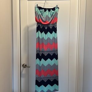 Trixxi Strapless maxi dress NWOT. Size S